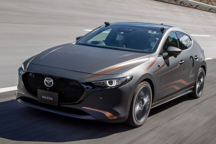 }c_̐V^]xVXeuCO-PILOT CONCEPTvڂꂽAuMAZDA3 t@XgobNv̋Zp