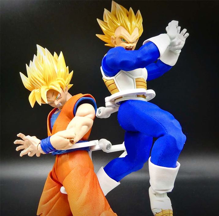 ČōŐVł͔ỎFŋ2lɂUI ̃|[YČ\ MҏĽ́AoN򉻂Ȃ̂AĨVRfނ􂯂Ă܂Ă܂