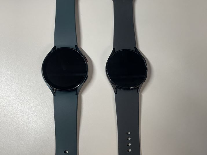 ʏ탂f́uGalaxy Watch4vɂ́A44oij40oTCYiEj2ނpӂĂ܂