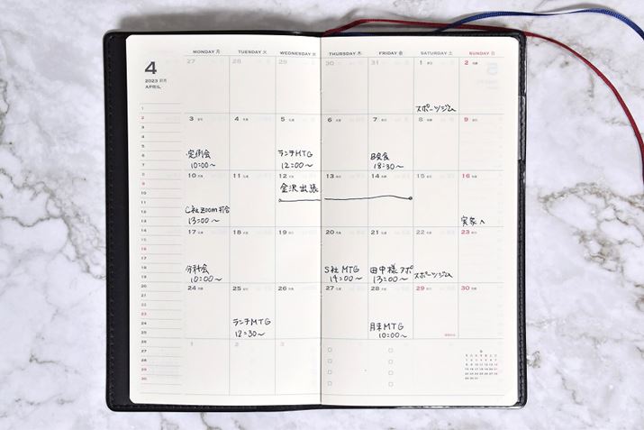 ԃubNy[WBɌrȂǂ͂ȂÂт̂тƂՂ菑By[W[̏cɂJ_[tĂ