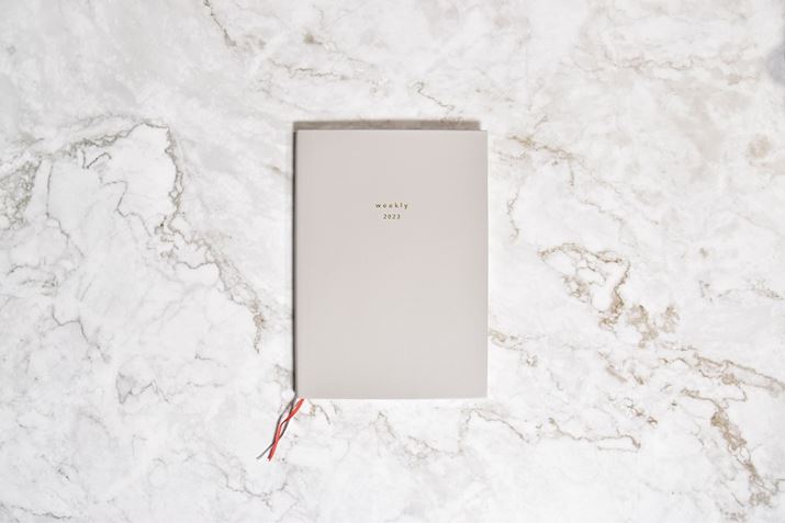 ySPECzȃtH[}bgFԃubN{TԃtgTCYFB6i128×c182mmj\̃JoFO[iʐ^jAubNAu[1,760~