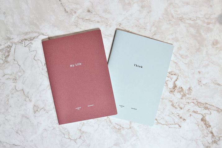 ySPECzȃtH[}bgFe큜TCYF148×c210mmdʁF88g\̃JoFiMy LifejAFiThinkje396~