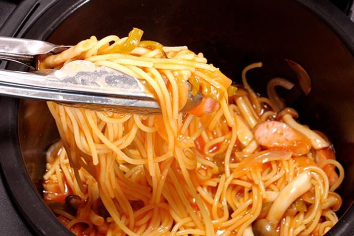 ۂɐHׂĂ݂ƁApX^ƃAfeɎdオĂāAʂɃNIeBI VWECi[̂ܖoĂāARN̂i|^ɂȂĂ܂BЂƂƂŌƁAI