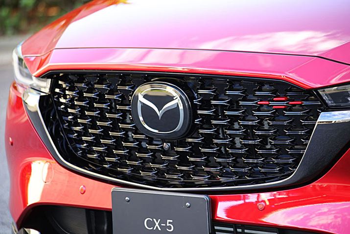 V^uCX-5viʎdlԂ́uSports Appearancevj̃wbhCgƃtgO