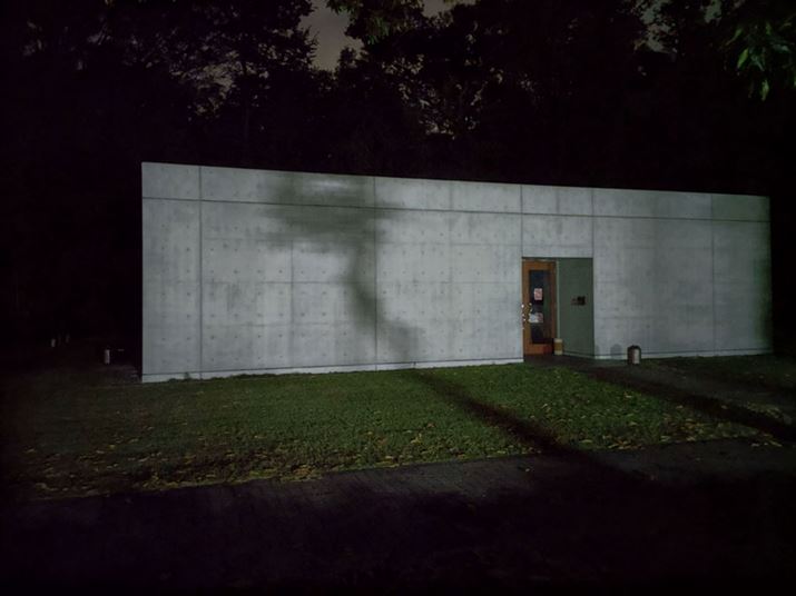 [̔pقBeBȂÂV[̂߁AŒԘĨiCg[hɐ؂ւBToFZT[𓋍ڂĂȂ߁Asg킹ɎԂA낤ăsgBʐ^̂Â߂