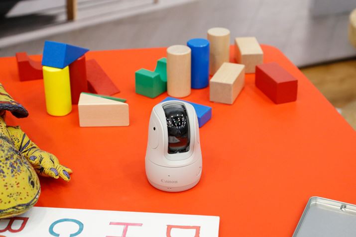 PowerShot PICK͉Ƒ̐ꑮJ}Bʐ^ŎBeĂ