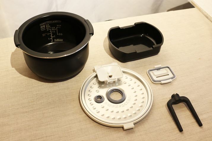 @\̍\VvȂ̂ŁA􂢂ɂp[cȂہBȊÕp[ćAׂĐH􂢊@Ő􂤂Ƃł܂