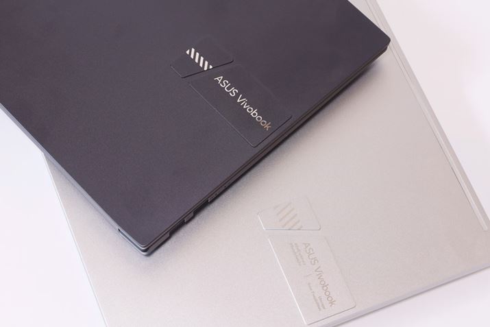 V̈ꕔ𐷂オ点ȂǁAו܂ŃfUCɂĂ