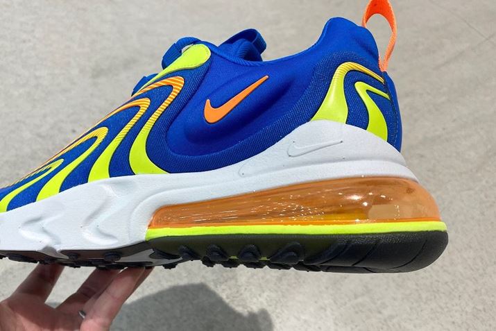 㑫̃q[ɂ́A270°ɓnđ傫Iou}bNX GA 270jbgv̗pBn̏ՌƋzĂ܂