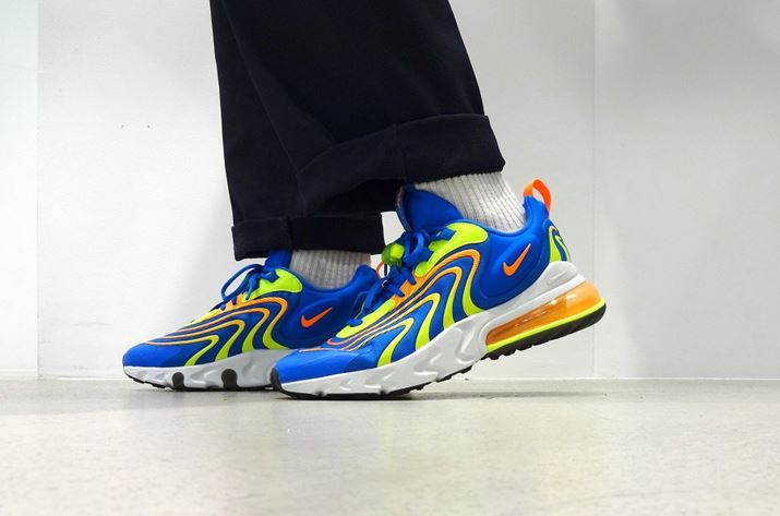 rrbhȃbNXŁA~R[f̃ANZgɂsb^I