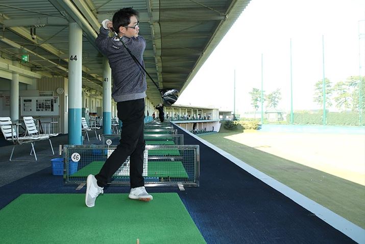 茳dS݌ṽVtgƁAyʉObvGhɏdWObv̍킹ZuwbhXs[hAbveNmW[v̌ʂŁAƂĂU؂₷ł