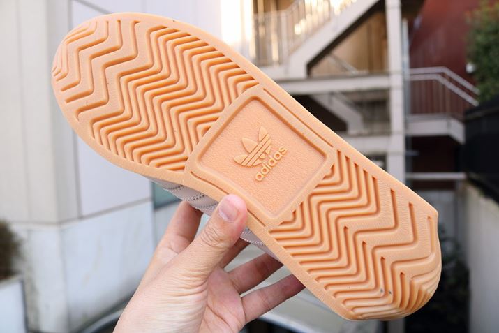 ܑ̃It[hł̒pz肵Ă邽߁An̑ϏՌƈHł̃Obv͂ɂꂽAEg\[BF́ulCr[vƁuKvBfUCł͂܂AFقȂ邾ŁA͂ɗ^ۂ傫ςAƂDł