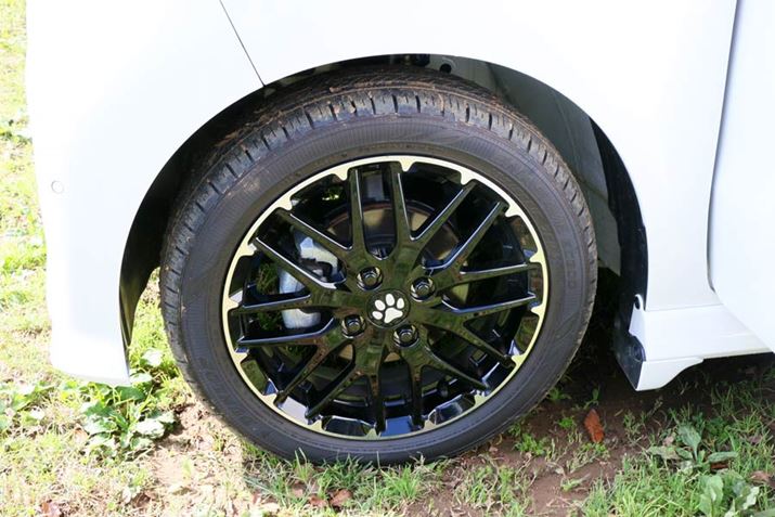 Ɩ{؂EĂ܂AANZT[ɂ͌p̃ACeuHonda DogvV[YĂBV[g}bgԊOяoh~[hȂǂ̂قAOςԓ𑕏ACepӁBWԂ̃zC[ɂ̓Z^[ɁuybgZ^[Lbvijvi4ZbgAi7,700~jĂ