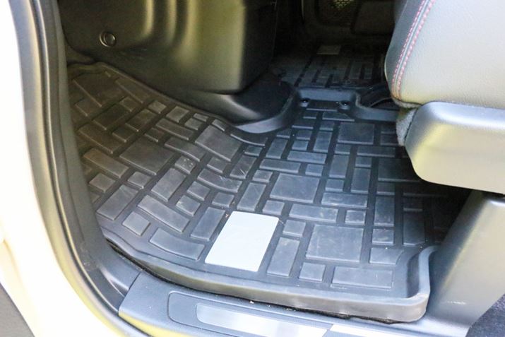 Ȃ݂ɁÃ}bgDȂǂtA鏃ANZT[uI[V[Y}bgvĂBtgpƃApꂼɉ^CvƏȑȂ^CvpӂĂAi8,250~