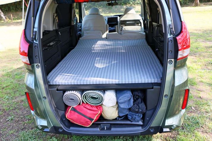 ANZT[́uQbWNbV}bgvii22,000~j~ԁB}bg̃TCY123ij×180ij×3i݁jcmȂ̂ŁAȂLAQXy[Xł邱Ƃ킩BāAɉו[\