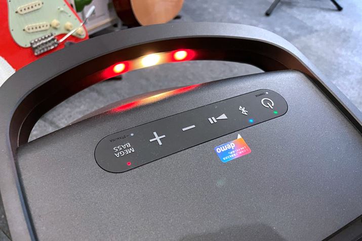 {^̃fUCꊴ܂BhHΉȂ̂ŁAOłSĎg܂