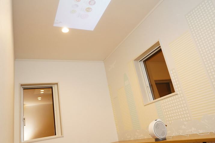 BenQuGV30ṽzC[^̖{̂NƉ񂵂ēV䓊