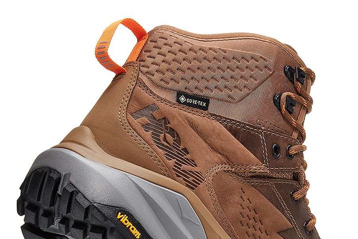 tOChU[ƁuGORE-TEXv̖hu̗pAhƓɂAbp[