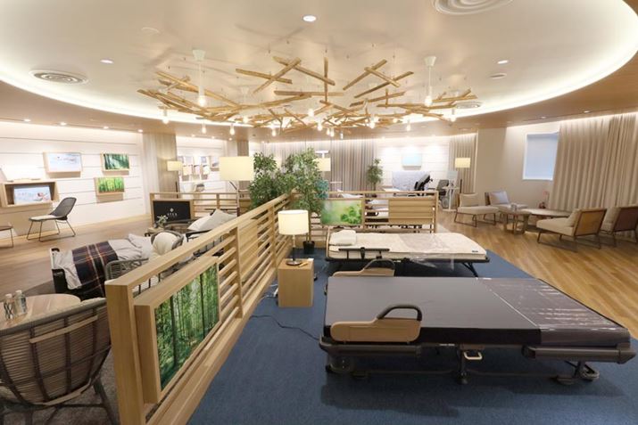 ̑C[WV䑕̉ɁAAebNX̊Ƃł܂肽݃xbhAdxbhWĂ܂