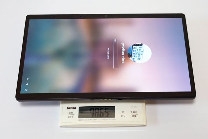 ^ubgP̂̏dʂ̓Lb`XP[ł̎786.5gB13.3^̑ʃfƂĂ͌yAԎɎĎgƏd邾낤