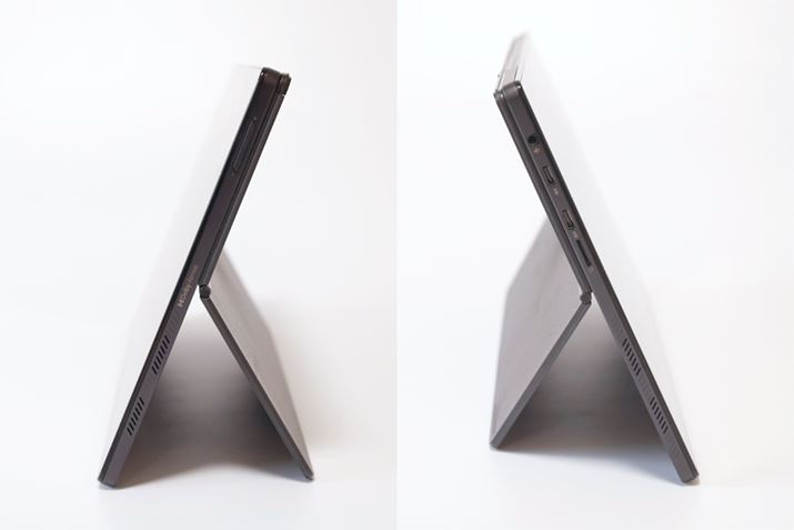 OC^[tFCX͉EʂɔzuĂBʂɂ̓{[{^𓋍ڂBd{^͏㕔