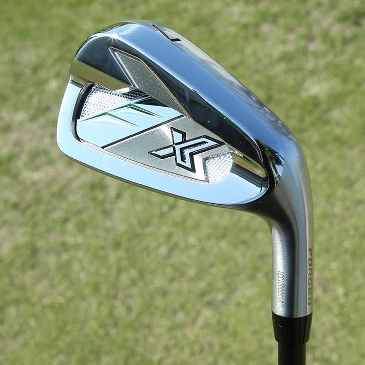 obNtF[Xɂ̓[NVIuh̃SĎg킸AuwṽSzgpVvȃfUCBŃJ`bƂdオɂȂĂA܂