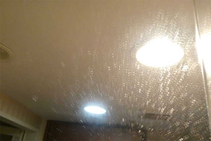 Ȃ񂾂񂾂ŉꂪ܂ʏ̋iʂ荞܂Ȃ悤ɏ㕔BeĂ܂j