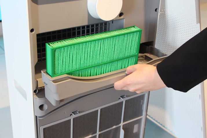 tB^[͋gCƒEłA􂢂\Bq̒ʂAgĈʂ߂ɉAGۂJr̔}悤HvĂ̂ŁAɕۂ₷͂