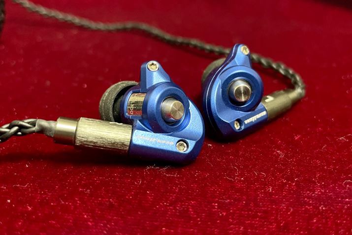 f̒ł̓Gg[NXƂȂuHS1300SSv