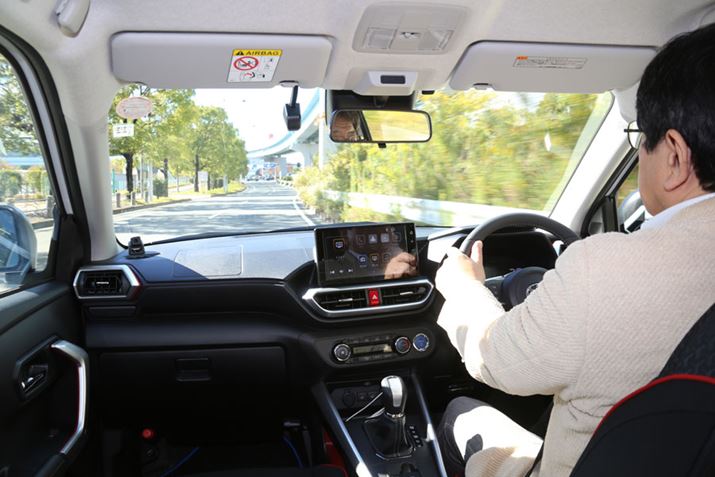 �g���^�u���C�Y�ve�X�}�[�g�n�C�u���b�h���ڎԂ̎���C���[�W