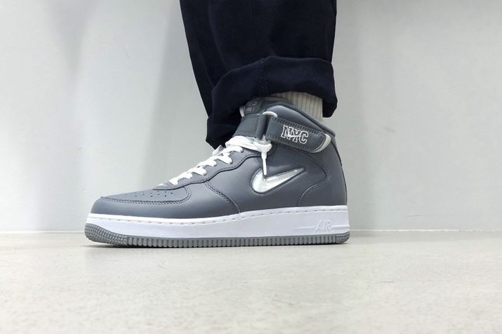 tHJ[OƂɁAVvől̑ɂtBbg