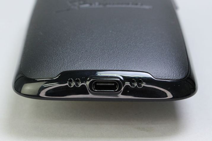 {fBʂɂUSB Type-C|[g