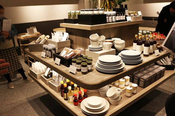 u킳уICvȂǁA܂茩ƂȂ̂񂳂ĂAЂƂĂŊyI