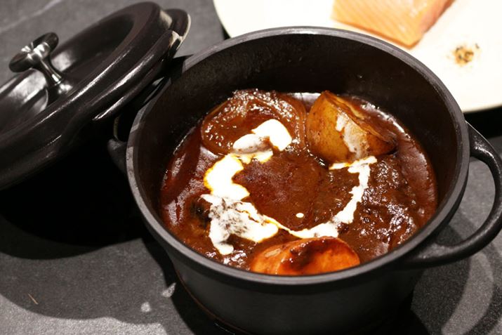 `^Cɒ񋟂uo[~L nEX Lb` r[tV`[vii3,150~jBE玩ƐōĂƂA1iŁA110HBGߖ؂̃}lAĂ͂񂪕t܂