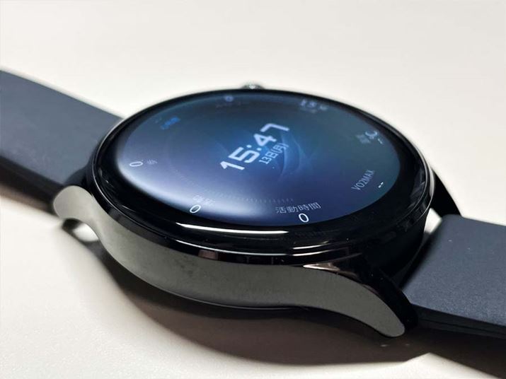 ̓ubNP[XɃtIGXg}[io[johgݍ킹uX|[cfvi46mmjr[܂AX|[cfłANVbNŃGKgȕ͋C܂