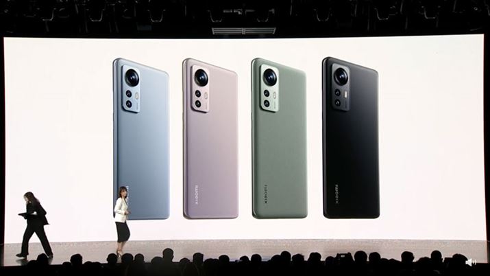 J[oG[V́A@Ƃu[Ap[vAO[AubN4FBO[̂ݑfނɃr[KU[g