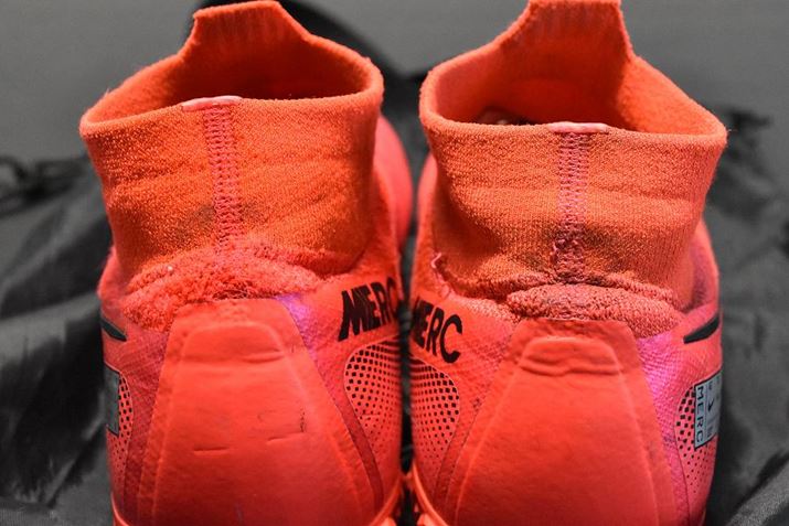 ́AErtHAŁAAt^[Bq[̃jbgp[c݂̍Ȃ