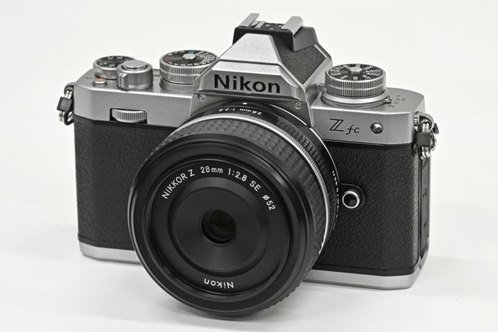 uZ fcv́A3ނ̃_Cɂ{iIȃ}jA̗pĂ̂BjR̓`IȃfUCƍ掿A胉CgɊy߂J