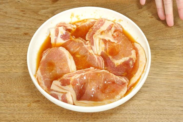 ܂Ai傳3jEݖi傳2jEVEKi傳1炢jEi2j킹ɁA؃[X15قǒЂ܂B͌2`3mm̓؃[X200ggpi2lj