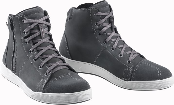 {vgpXj[J[^CvBubNƃO[iʐ^̂́j2FWJŁAi25,300~iōj