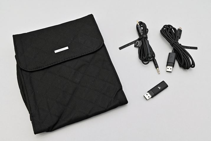 uVirtuoso RGB Wireless XTv̕tiBUSBhOAUSBP[uAAiOP[utĂAʂȐڑ@ɑΉł