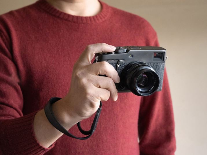 u203 Camera Straps.ṽ_R^U[nhXgbvgpĂC[WiJ͕xmtCuX-Pro3vj