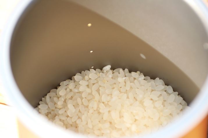 1i160gjɋ߂ 200g̕Ă𐆂Ă݂܂B2Ԗڂ200g̕Ă̕ʂ̖ڐȂ̂ŁÄʒu܂ŕĂ𓊓B̌AĂ܂