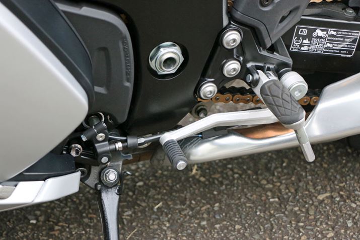 ߔÑX|[cfɂ͈ʓIȑɂȂNCbNVt^[񑕔Ă