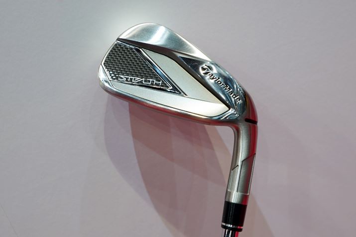 hCo[ɔׂĂVvȃfUCB]̓V[Yɑgݍ܂ꂽACÁA݂ȃAx[Ŵ₳fɎdグĂ܂ÃXeXACA͔rIXbL`ɂȂĂ܂Bǂꂾ₳̂AłĂ݂ł