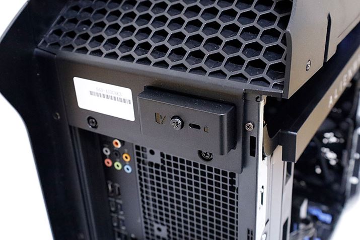 wʂ̃o[̃bNhCo[ŊOƍēxplO