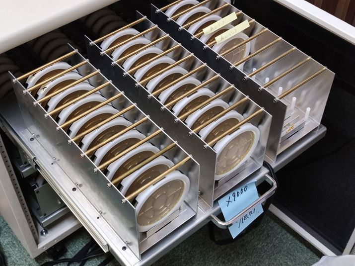 gݏグꂽhCo[jbgׂ͂ăG[WO{ȂǁAOꂵiǗȂĂ