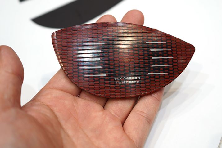 ڂ̃J[{tF[XB\`^ŎƁAJ[{2{߂̏dʂɂȂĂ܂̂ƂBJ[{gpő̃bg͌yʉł傤