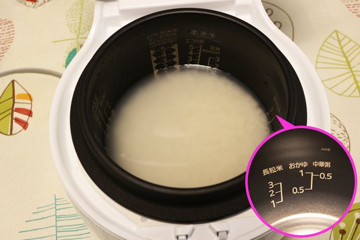 Oq̖ǕĩWX~Ă𐆂Ă݂܂ByWX~ĂɓAuāv̐ʐڐɍ킹ĐZbgBȂ݂ɁAă[hŐĂ̗ʂ1`3ƂȂĂ܂