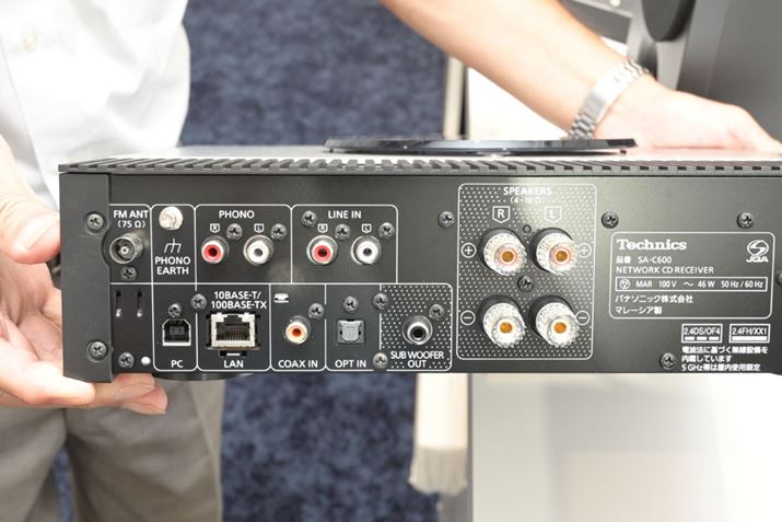 fW^EAiO܂߂đʂȓo͒[q𓋍ځBLLAN/LANglbg[N@\ABluetoothM@\ȂǂĂA1ł܂܂ȃ\[X̉y߂